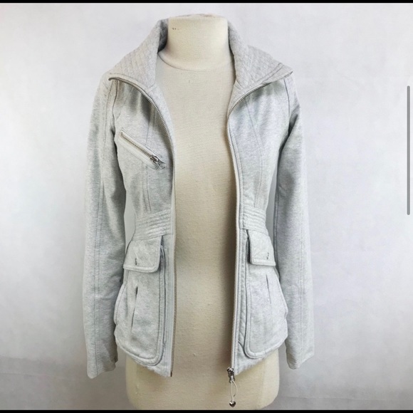 SOLD!! LULULEMON | Quilted Zip-Up Athletic Jacket - Picture 6 of 14